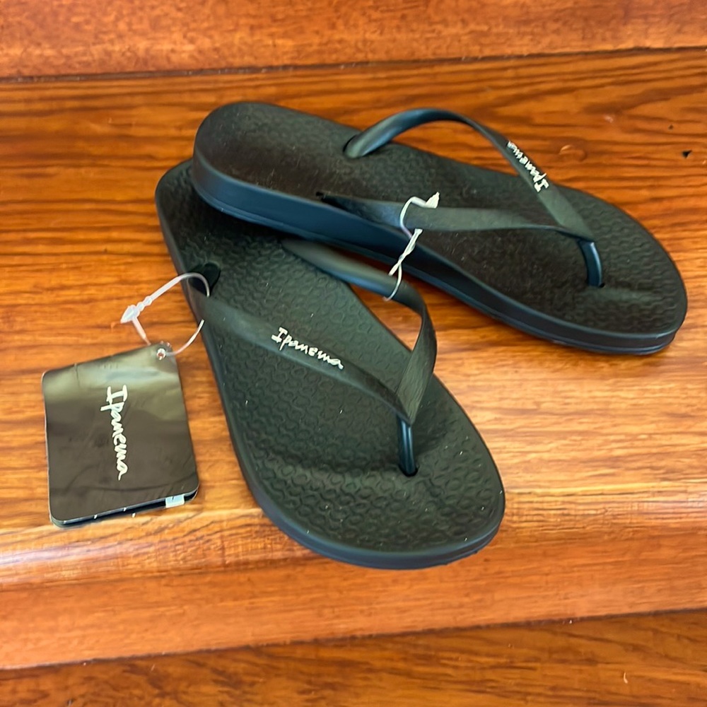 Women’s Ipanema flip flops size:5